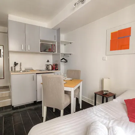 Apartment Fonctionnel Et Renove, Berges Du Rhone