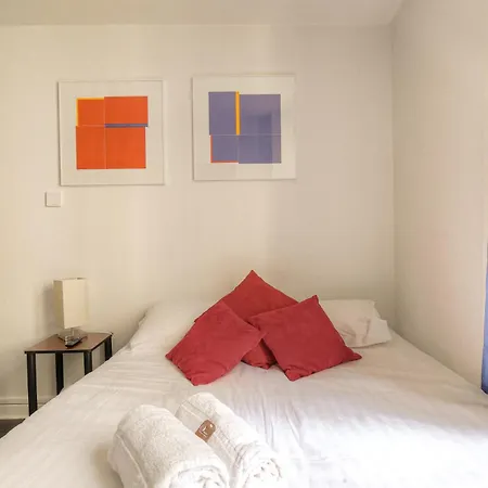 Apartment Fonctionnel Et Renove, Berges Du Rhone